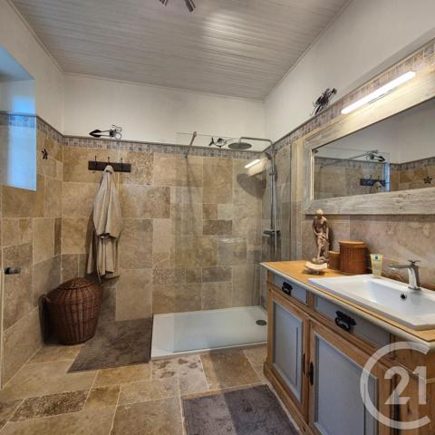 Maison à vendre  9 pièces - 270 m2 CHARLIEU - 42