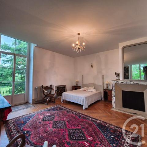 Maison à vendre  9 pièces - 270 m2 CHARLIEU - 42