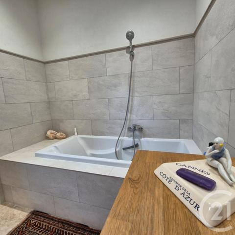 Maison à vendre  9 pièces - 270 m2 CHARLIEU - 42