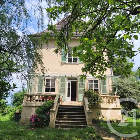 Maison à vendre  9 pièces - 270 m2 CHARLIEU - 42