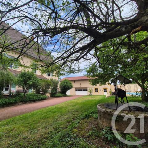 Maison à vendre  9 pièces - 270 m2 CHARLIEU - 42