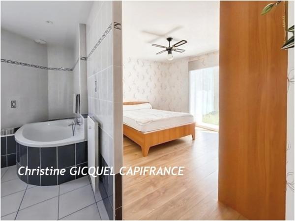 LA TURBALLE (44) - BORDS DE MER - MAISON 4 A 5 CHAMBRE - GARAGE - GRAND JARDIN CLOS