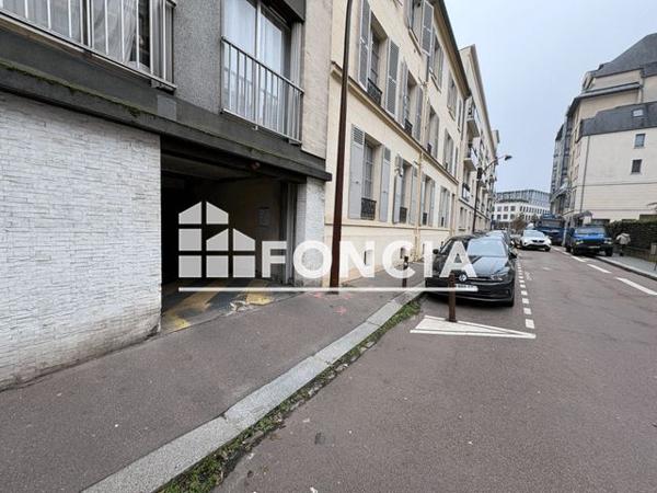 Location Parking - 15 rue Benjamin Franklin Versailles 78000