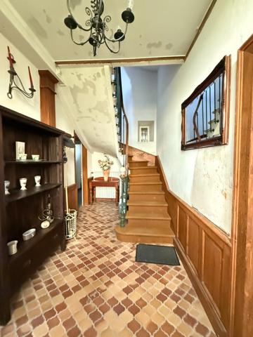 EN EXCLUSIVITE Très belle propriété de 215m² avec piscine et dépendances sur 3000 m² de terrain 177 900 €