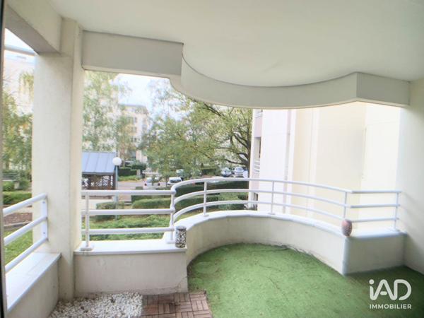 Location appartement 3 pièces 70 m² Vélizy-Villacoublay