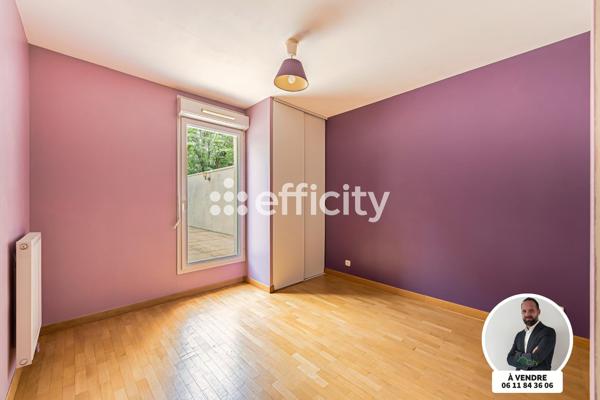 Appartement
         2 pièces
        - 50 m² 215 000 € *