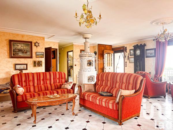 Maison à vendre 5 pièces 175 m² Fontaine-Chalendray