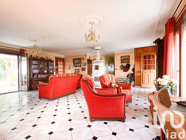 Maison à vendre 5 pièces 175 m² Fontaine-Chalendray