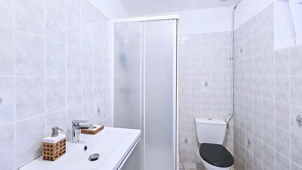 Maison rénovée avec vue dégagée - Beton-Bazoches
