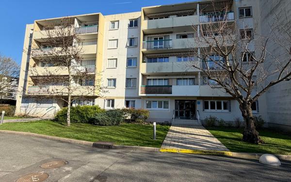 Appartement à vendre    4 pièces • 78 m2 Neuilly-Plaisance