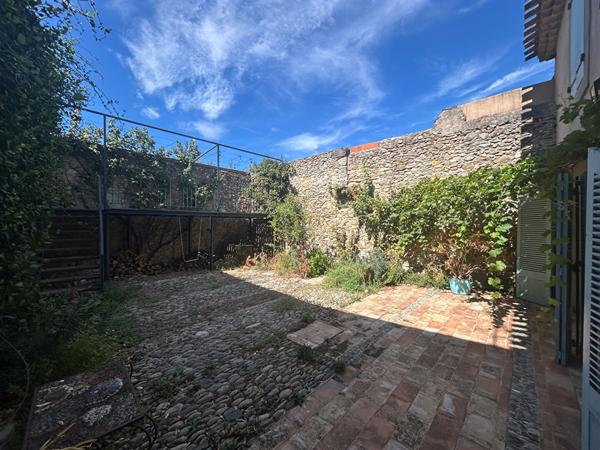 MAISON RÉNOVÉE AU PIED DE LA CITÉ ? EXTÉRIEUR SANS VIS-À-VIS et VUE EXCEPTIONNELLE
