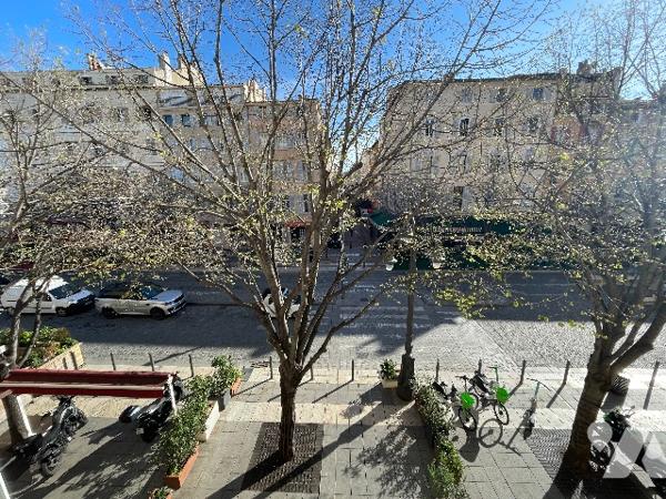 Place aux HUILES 13001, LOFT surface  110m².