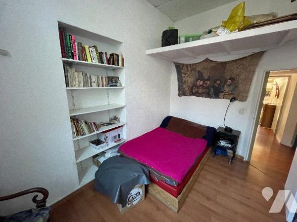 Place aux HUILES 13001, LOFT surface  110m².