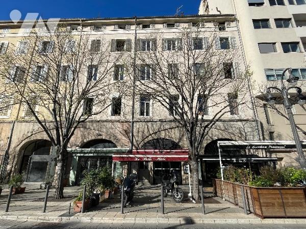 Place aux HUILES 13001, LOFT surface  110m².