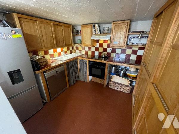 Place aux HUILES 13001, LOFT surface  110m².