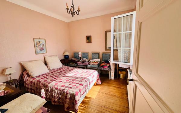 Maison à vendre    4 pièces •  Royan