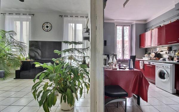 Appartement à vendre    2 pièces • 58 m2 Marseille 10