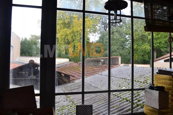 Immeuble DE Ville Avec Appartements ET Commerce