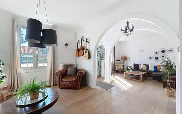 Maison à vendre    6 pièces •  Bayonne