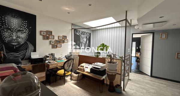 À vendre Maison 7 pièces 317.75 m² - Aigues-mortes 30220