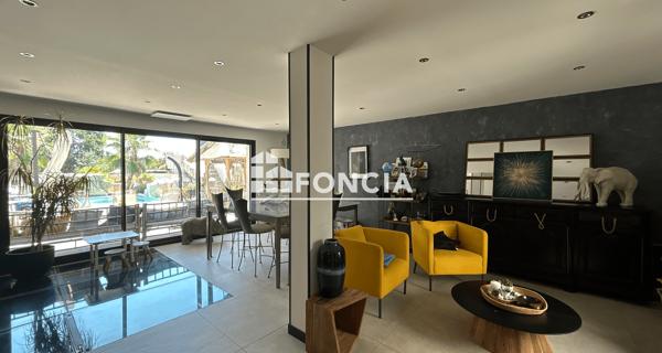 À vendre Maison 7 pièces 317.75 m² - Aigues-mortes 30220