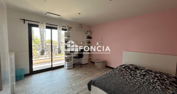 À vendre Maison 7 pièces 317.75 m² - Aigues-mortes 30220