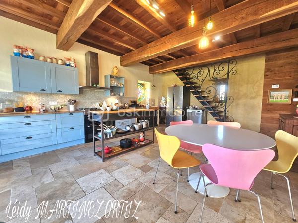 Située dans un cadre idyllique , entouré de nature et à deux minutes du centre ville, venez découvrir cette maison atypique, rénovée avec goût et conservant tout son cachet .
D'une superficie d'environ 220m², elle se compose d'une ample cuisine de 33m² menant à un grand salon - séjour lumineux de plus de 64m², hauteur sous plafond de près de 3m, sublimé par des grandes portes fenêtres offrant une vue exceptionnelle sur terrasse et jardin arboré .
La maison est composée de:

Au rez-de-chaussée:
* deux chambres lumineuses dont la chambre parentale de 23m² avec salle de bain de 16.50m²
* une cuisine avec insert 
* Buanderie de plus de 23m²
* un studio de 45m² avec de la pierre et des poutres apparentes

À l'étage:
* chambre de 24 m² avec une grande verrière donnant sur belle terrasse et vue sur piscine.
* salle d'eau 
* combles semi - aménagés, près de 170 à usage d'atelier.

Informations complémentaires:

* Menuiserie en double vitrage et bois de chaîne.
* Électricité aux normes.
* Pompe à chaleur air - eau chaude
* Toiture refaite il y a 7 ans.
* Hangar
* cuisine aménagée et équipée
* terrasse de 112m²
* carrelage en travertin de Turquie 
* parquet flottant 
* piscine  8x4 refaite en 2019
* Pompe à chaleur
* La maison profite d'une alarme et son équipement d'une valeur de 600€ que vous pourrez conserver.

Cette maison représente une belle opportunité pour les amateurs de rénovation souhaitant créer un lieu de vie à leur image, dans un secteur privilégié.

Contactez moi rapidement pour organiser une visite