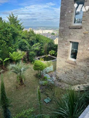 Maison des années 30', vue dégagée !