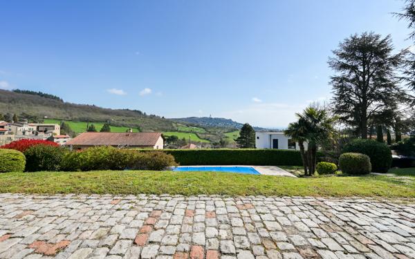 SAINT DIDIER AU MONT D'OR, MAISON DE 200 M2 UTILES SUR TERRAIN DE 1816 M2 AVEC VUE EXCEPTIONNELLE ET PISCINE