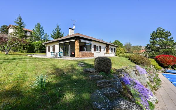 SAINT DIDIER AU MONT D'OR, MAISON DE 200 M2 UTILES SUR TERRAIN DE 1816 M2 AVEC VUE EXCEPTIONNELLE ET PISCINE
