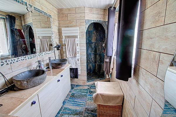 A VENDRE -Maison Salernes 150 m2 + 46 m2 + Garage + Piscine