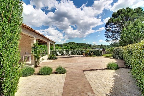 A VENDRE -Maison Salernes 150 m2 + 46 m2 + Garage + Piscine