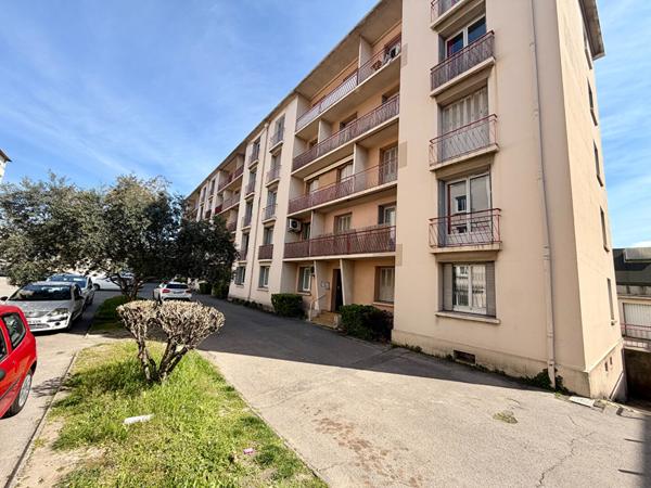 Appartement rénové Valence avenue Victor Hugo T5 - 85 m2