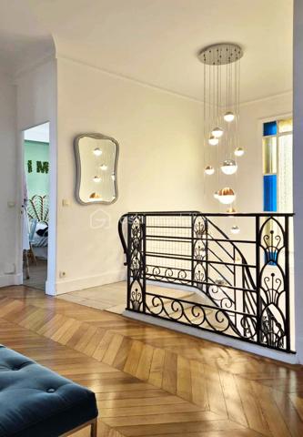 Demeure de 564,97 m²