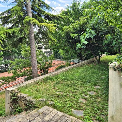 Demeure de 564,97 m²