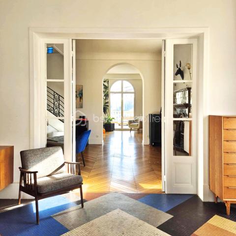 Demeure de 564,97 m²