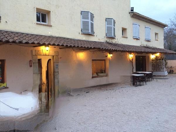 Callian (83440) Mas Provençal à Callian - 560 m2 - 7 ha - Piscine -