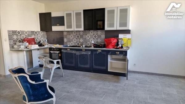 VENTE IMMEUBLE - JONZAC (17500)