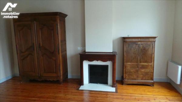 VENTE IMMEUBLE - JONZAC (17500)