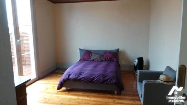 VENTE IMMEUBLE - JONZAC (17500)