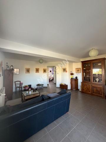 Appartement récent avec terrasse