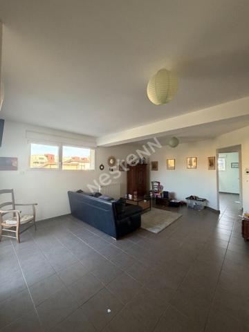 Appartement récent avec terrasse