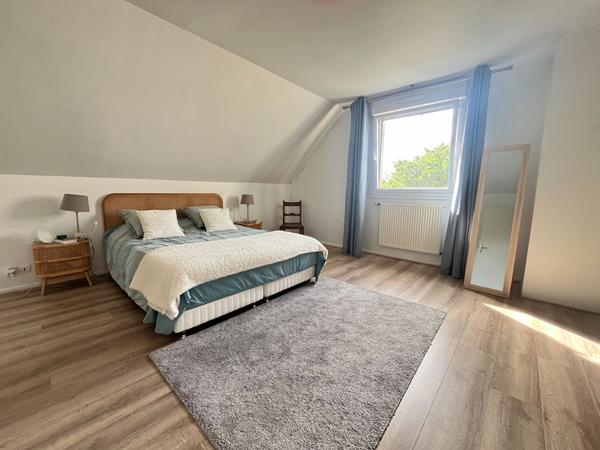 BRUZ CICE BLOSSAC - Maison 8 pièces environ 230 m2 - Terrain SUD sans vis à vis