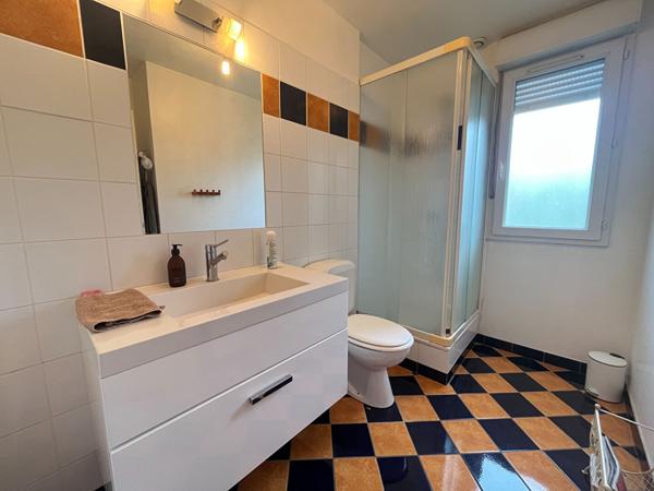 BRUZ CICE BLOSSAC - Maison 8 pièces environ 230 m2 - Terrain SUD sans vis à vis
