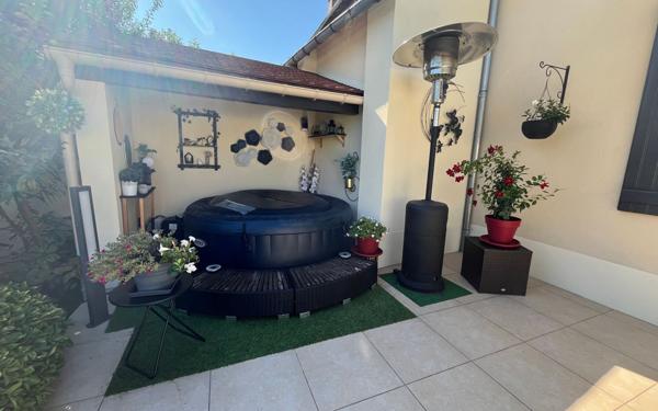 Maison à vendre    6 pièces •  Lormaye