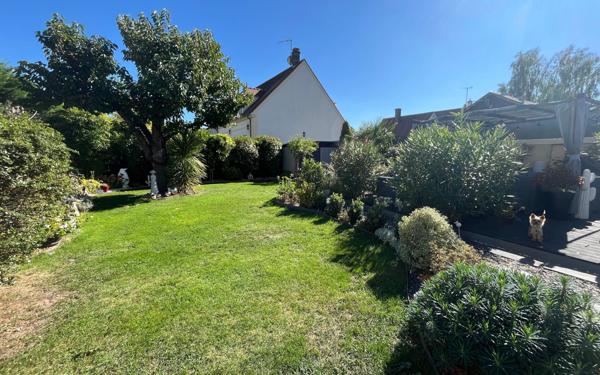 Maison à vendre    6 pièces •  Lormaye