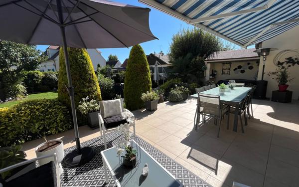 Maison à vendre    6 pièces •  Lormaye