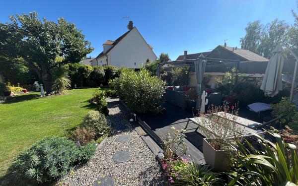 Maison à vendre    6 pièces •  Lormaye