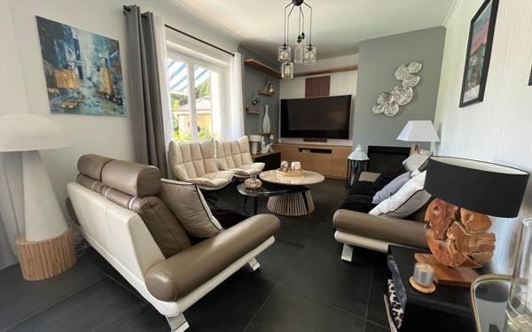 Maison à vendre    6 pièces •  Lormaye