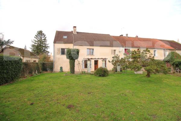 Saint-Denis-Les-Rebais. Belle maison Briarde de 157m2 sur un terrain clos de 2520m2 !